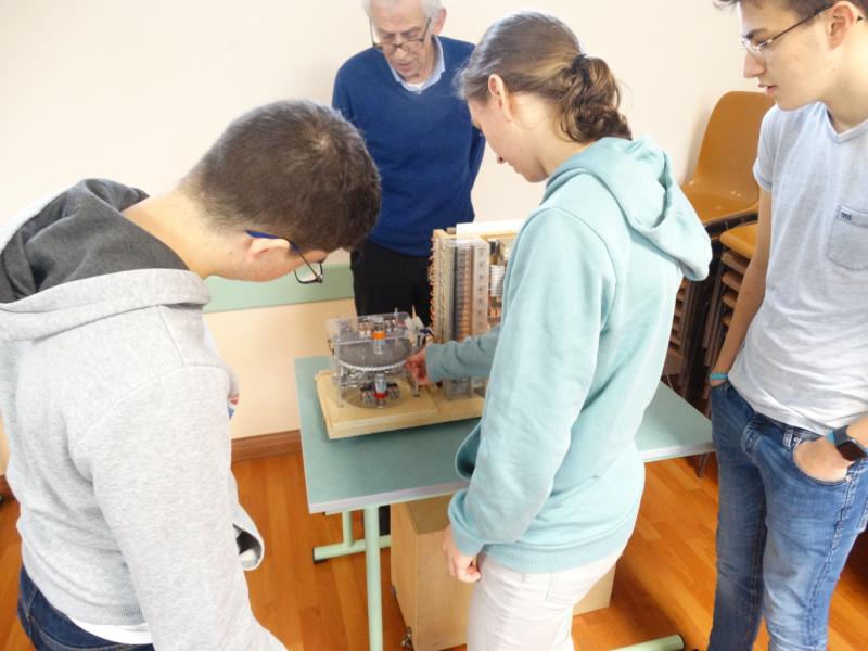 Des élves de NSI testent leur programme